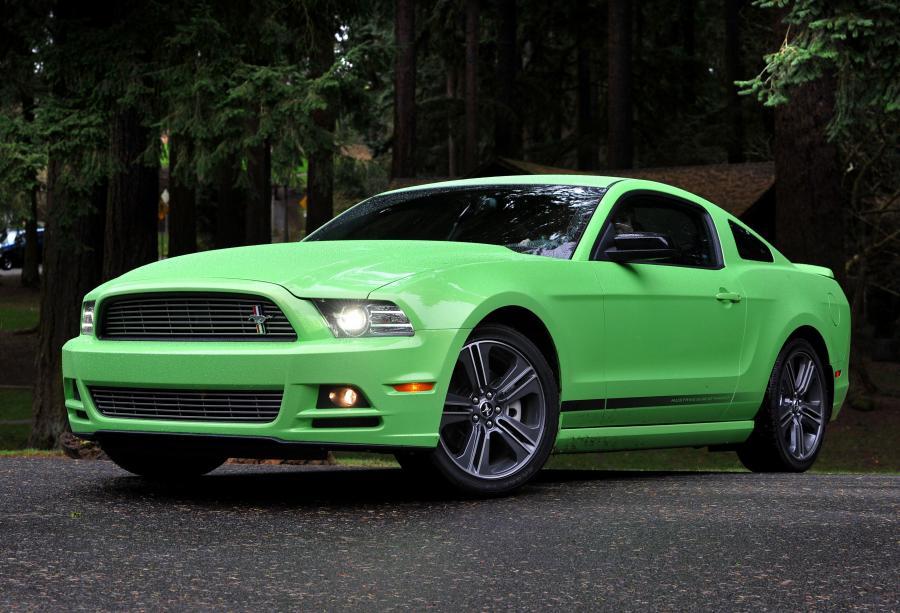  Ford Mustang V6 2012 года  (фото 39 из 133)